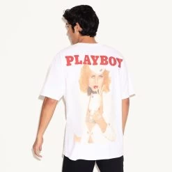 May 1977 Cover T-Shirt 17 May 1977 Cover T-Shirt -Playboy Clothing 491764 6557131833441 MAY 1977 COVER TSHIRT WHITE 6410