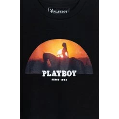 December 1972 Playmate Mercy Rooney Sunset Rider Women's Cropped T-Shirt -Playboy Clothing Playboy Black Sunset Art Womens Crop Top 4 8b6cb438 c339 4697 bfc1 a8f7b1e3f74d